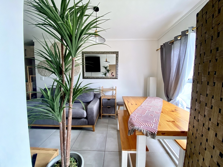 2 Bedroom Property for Sale in Hansmoeskraal A H Western Cape